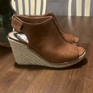 Suede wedges